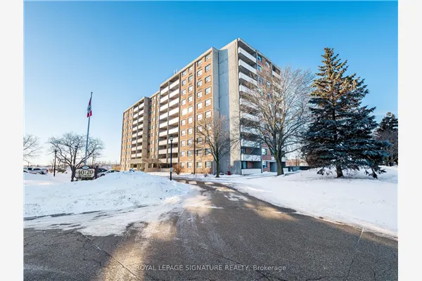 20 William Roe Boulevard #308