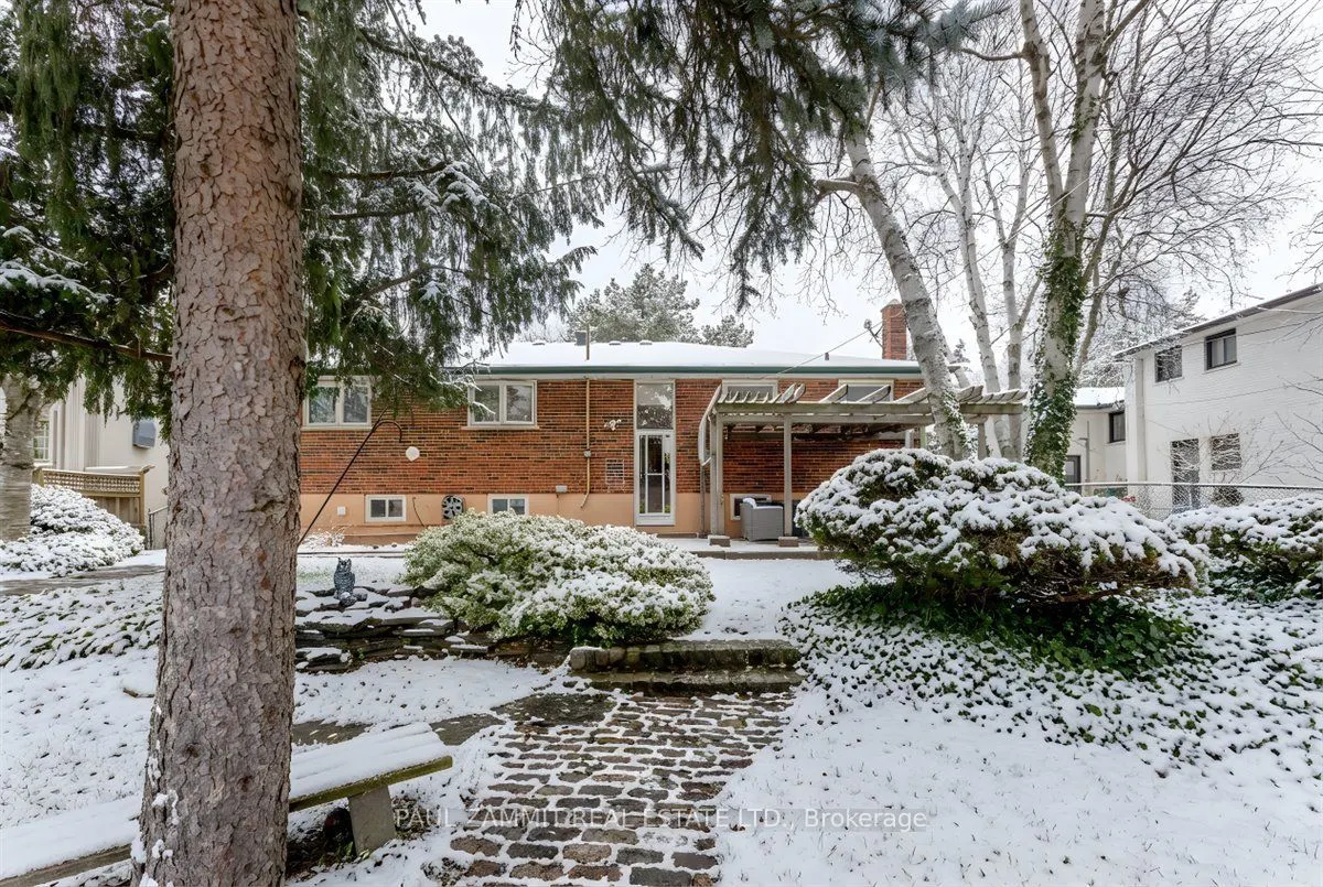 47 Ladyslipper Court