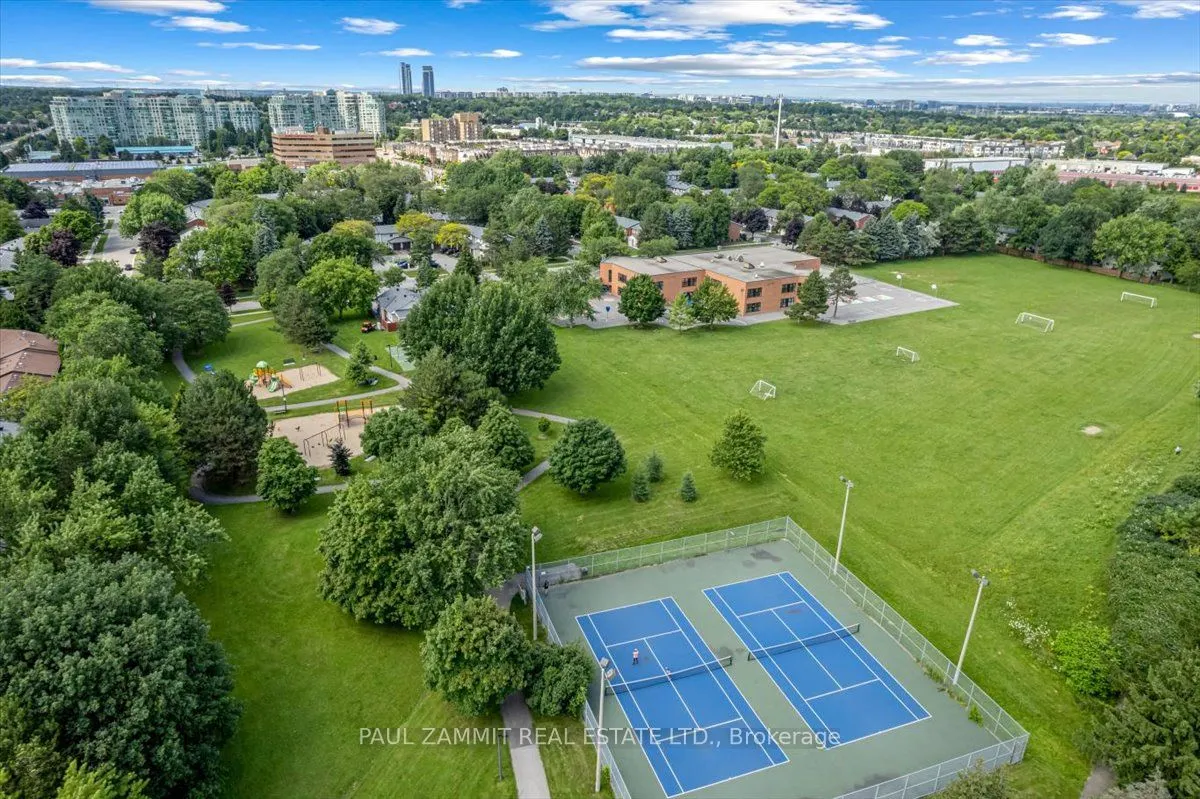 47 Ladyslipper Court