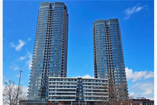 50 Upper Mall Way #329