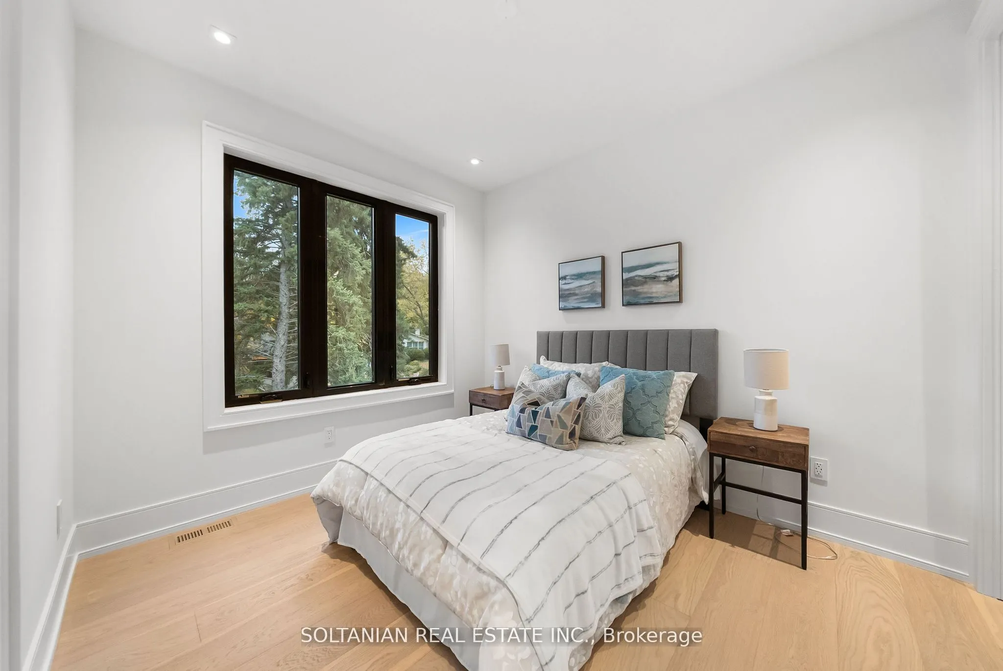 98 Babcombe Drive