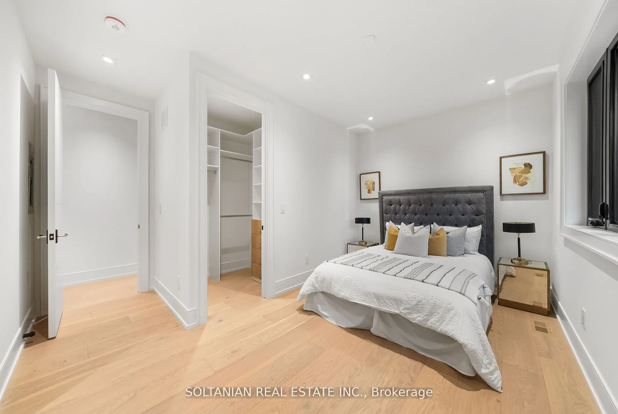 98 Babcombe Drive