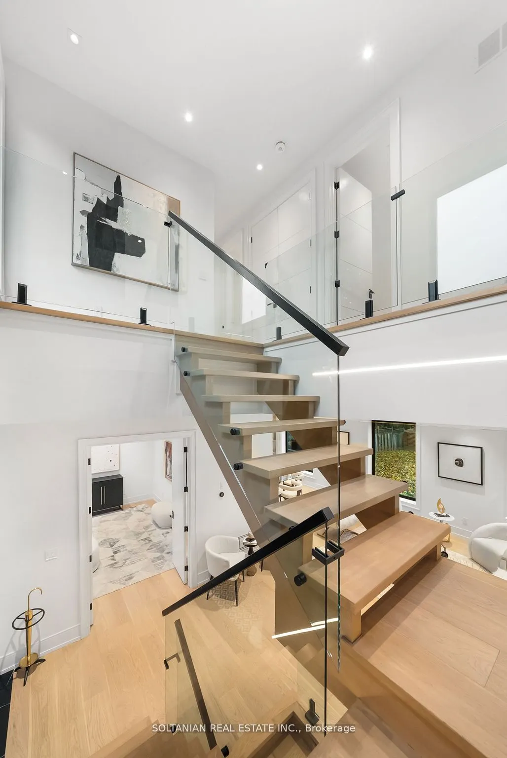 98 Babcombe Drive