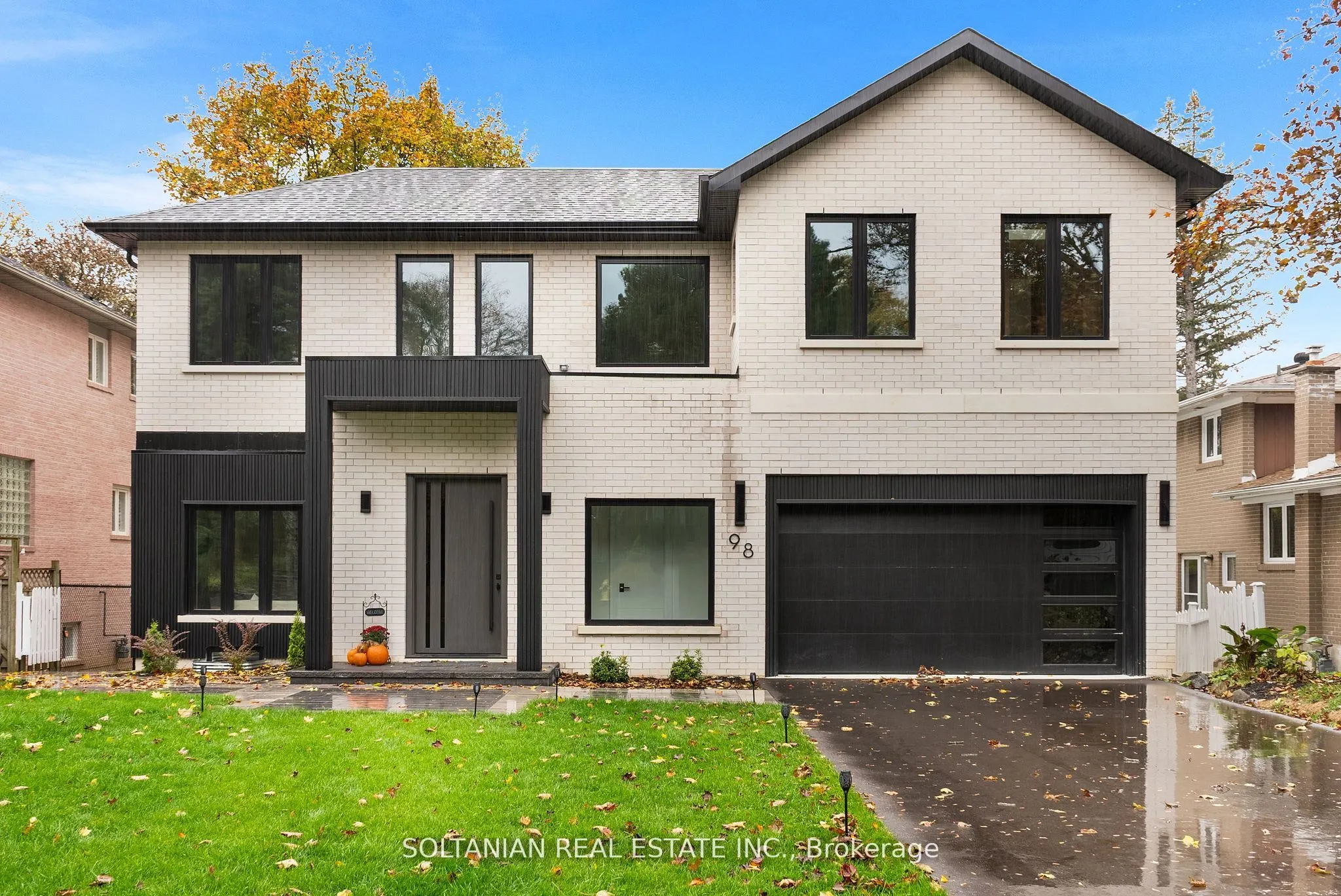 98 Babcombe Drive