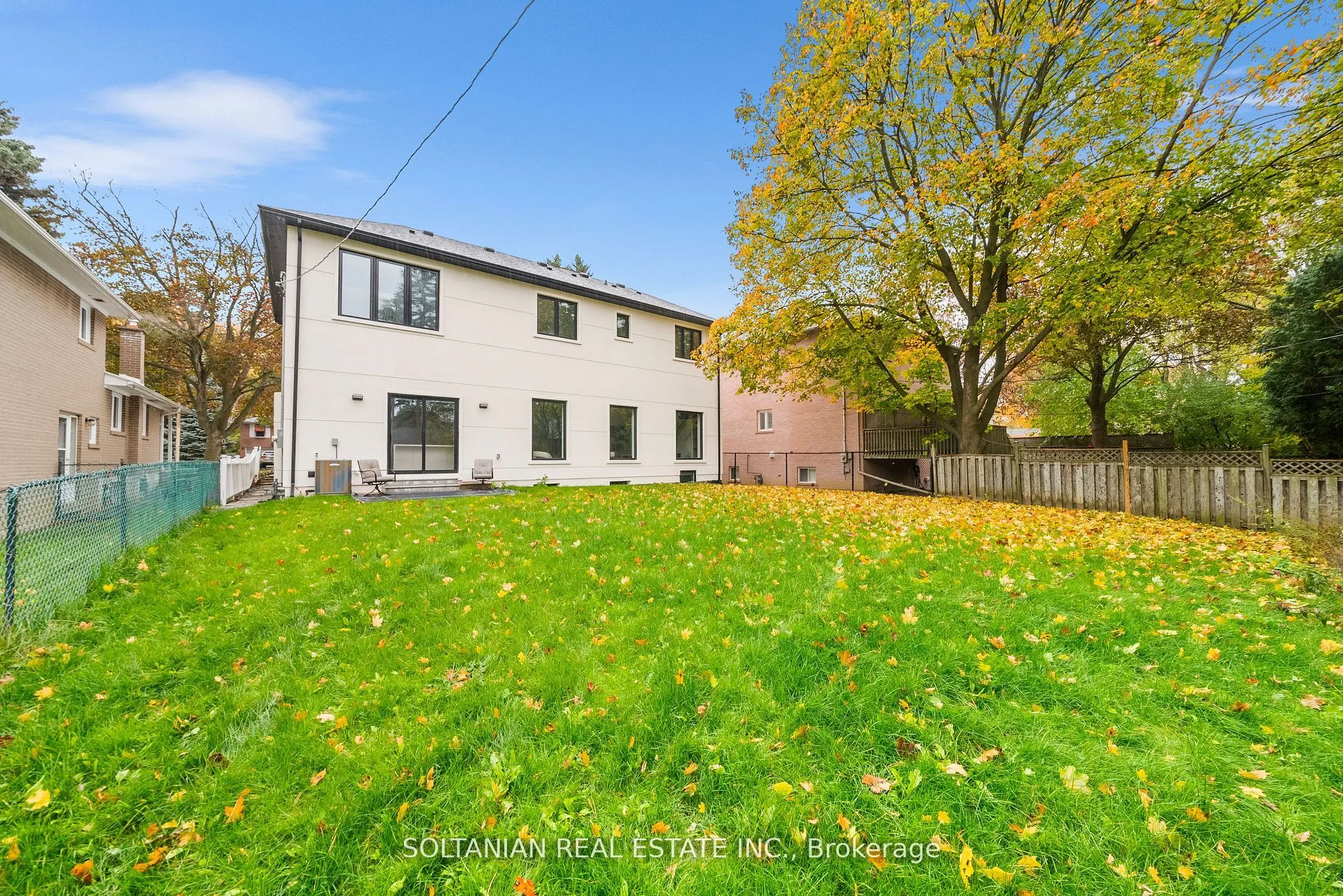 98 Babcombe Drive