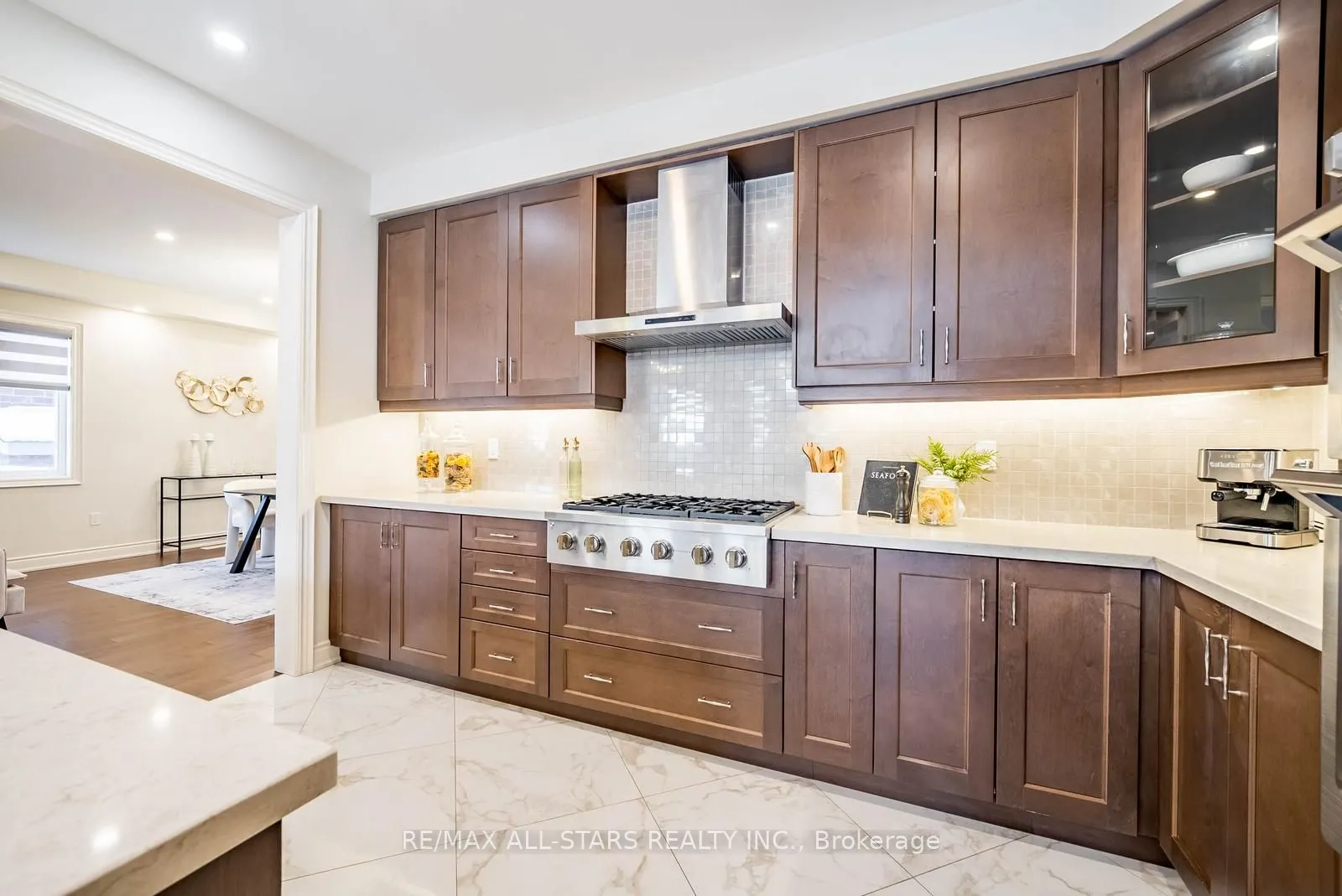 170 Fallharvest Way