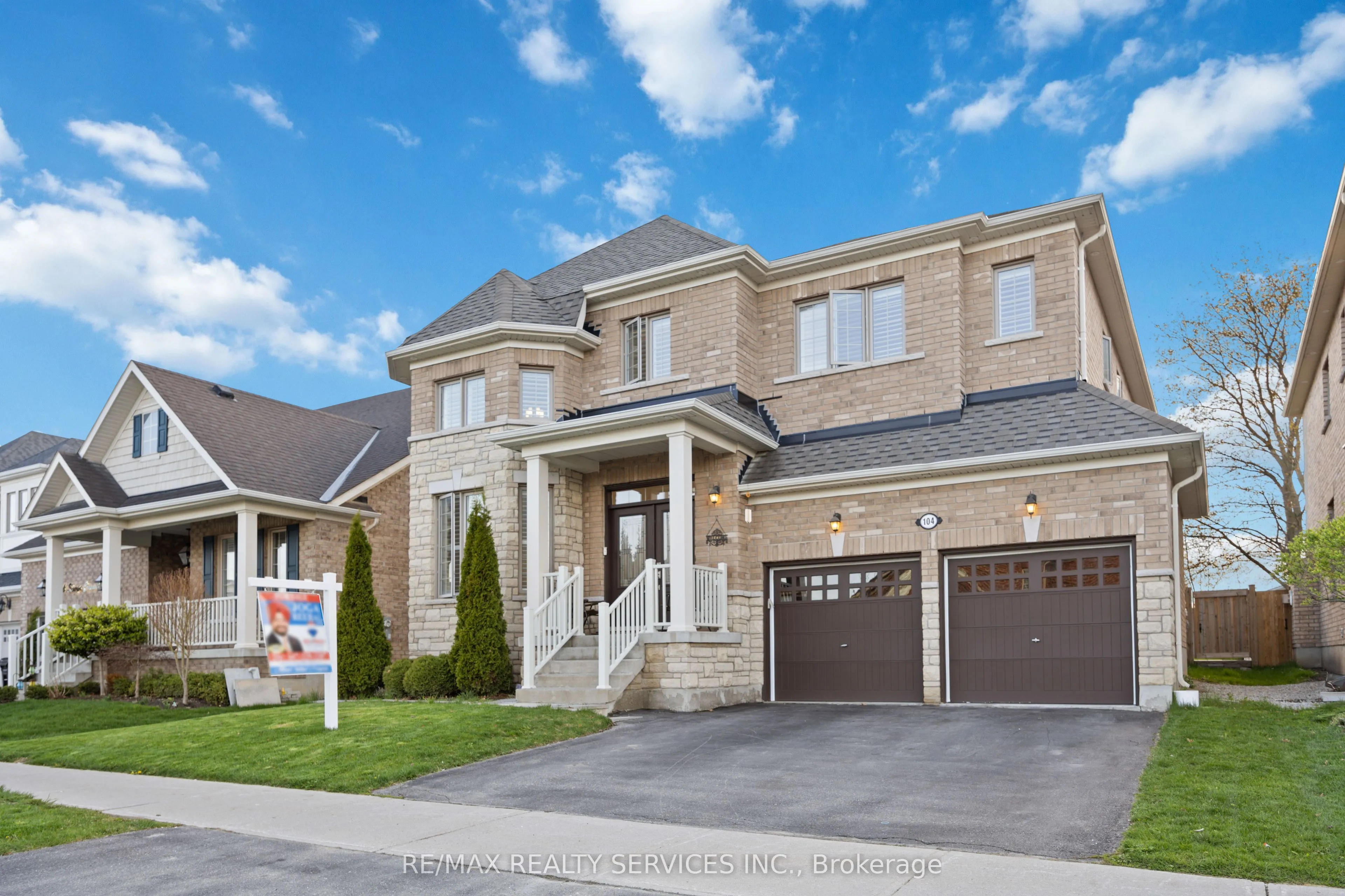104 Sharpe Crescent