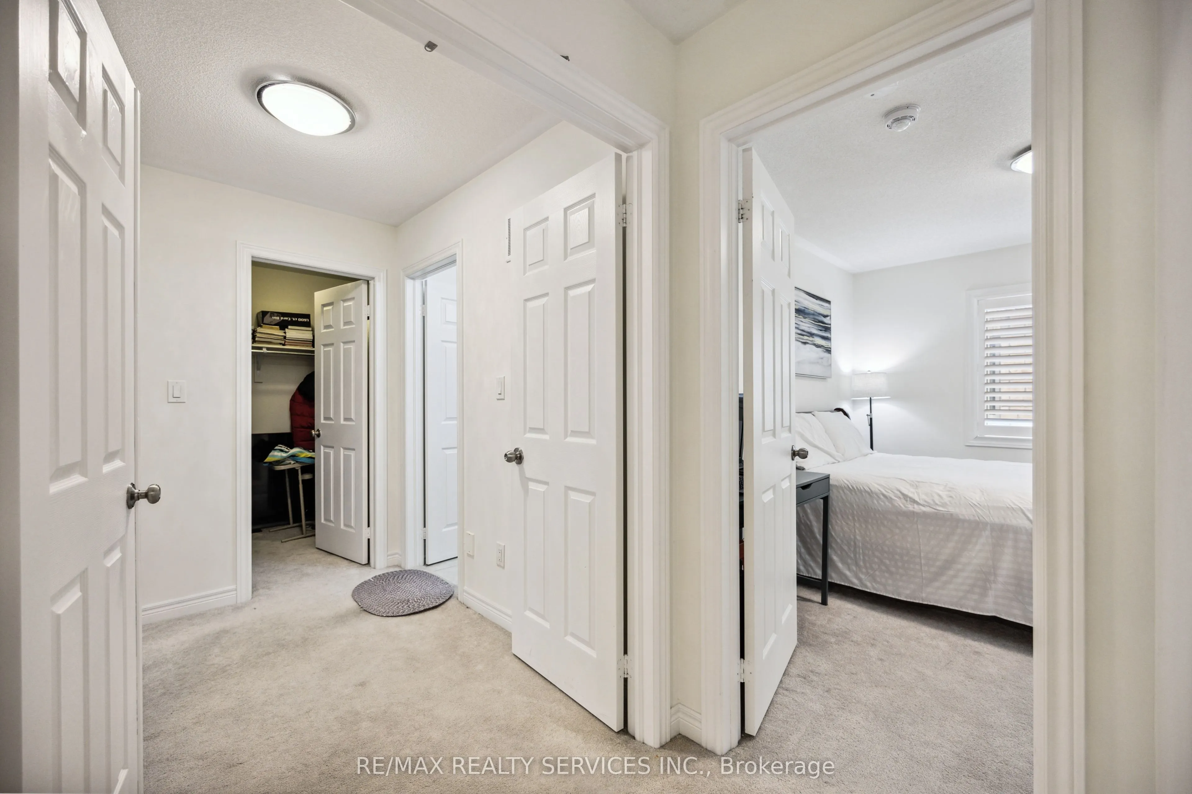 104 Sharpe Crescent