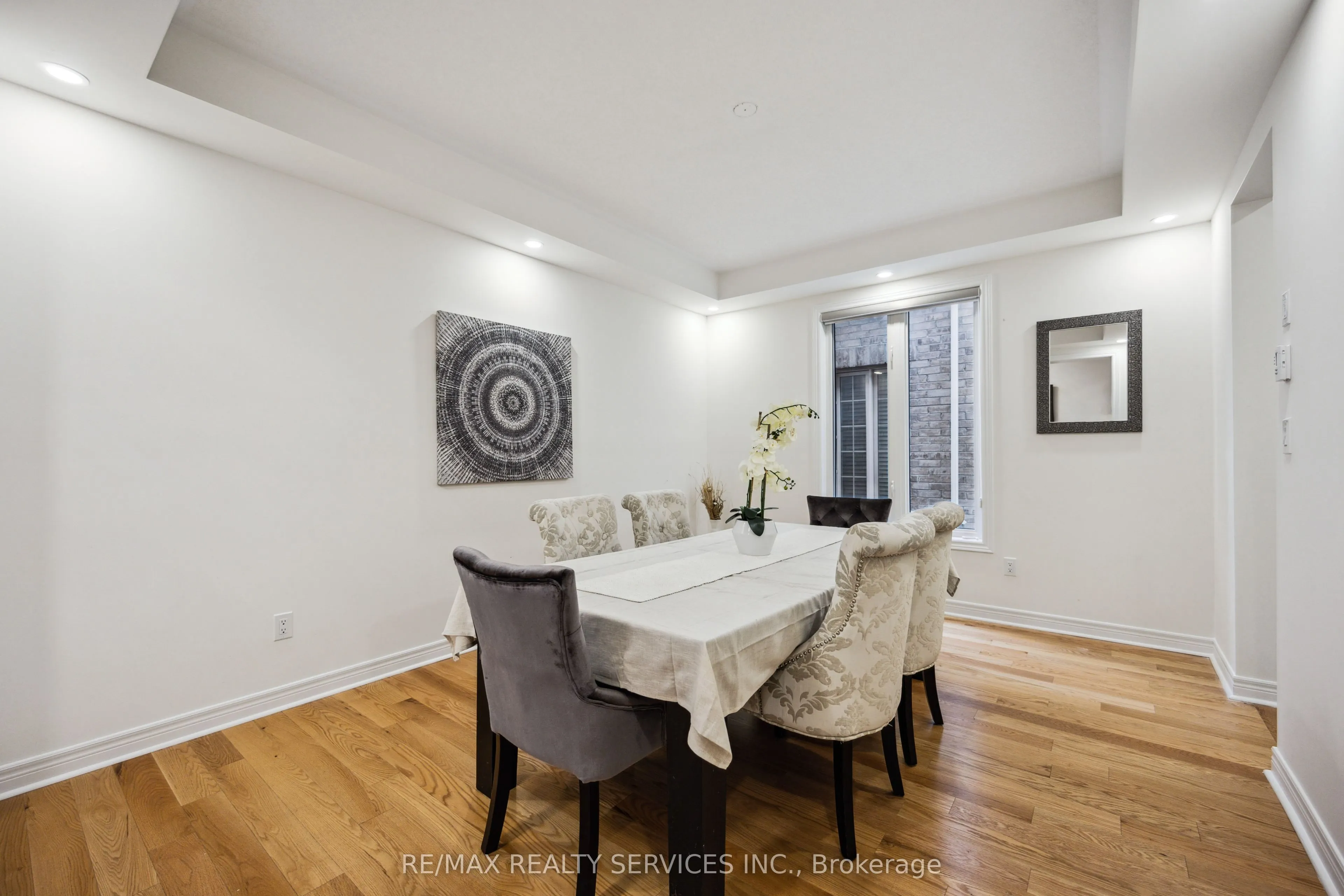 104 Sharpe Crescent
