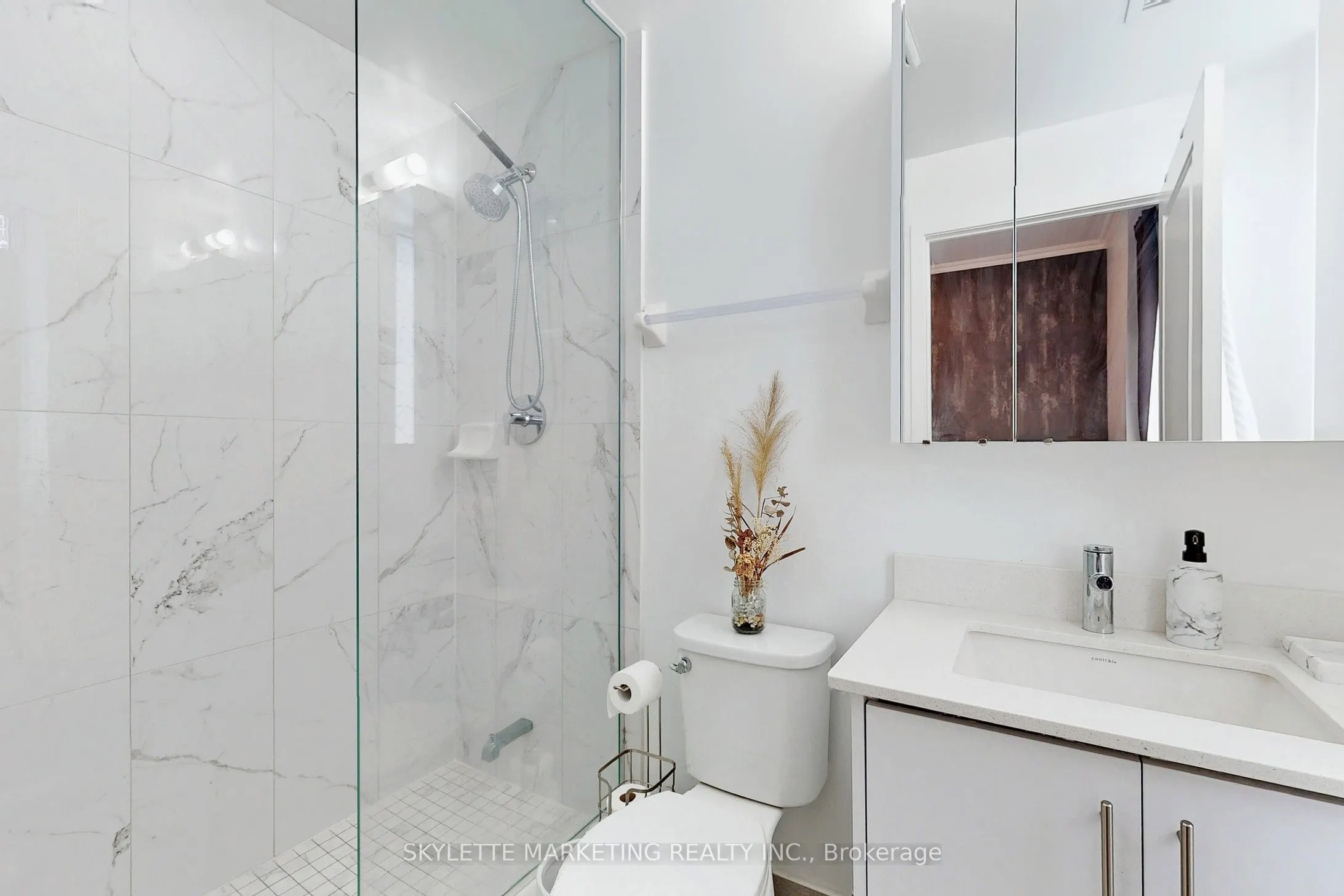 75 Oneida Crescent #410
