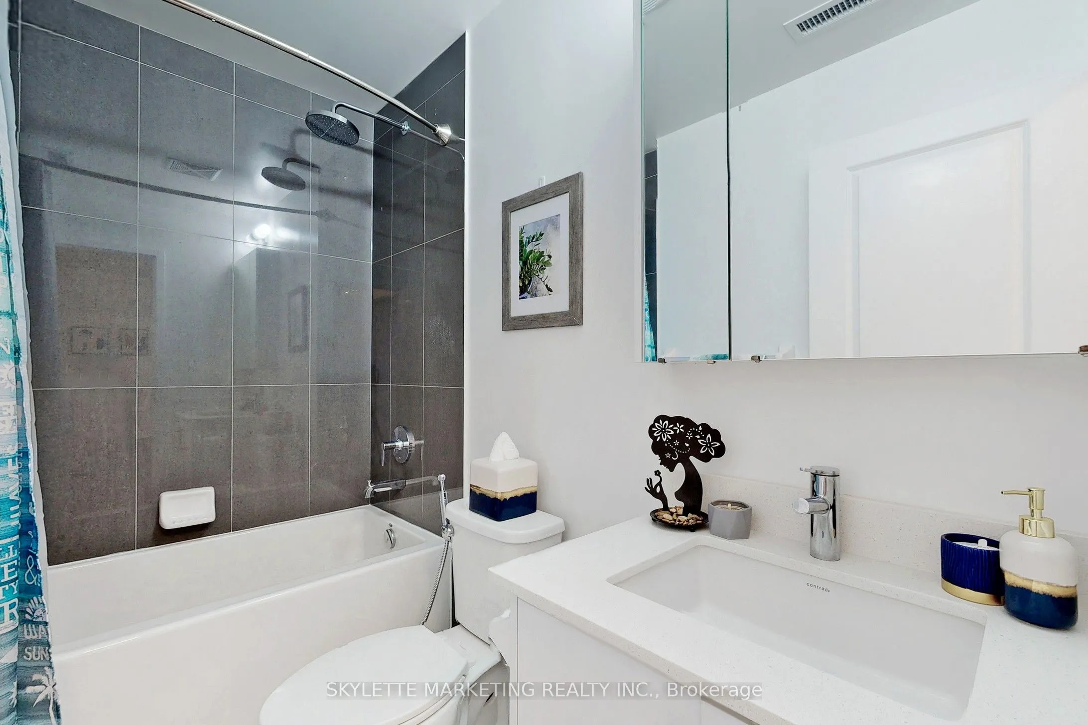 75 Oneida Crescent #410