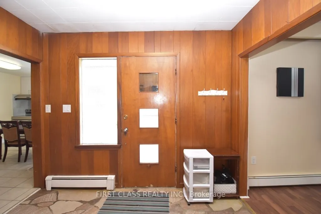 5373 Aurora Road