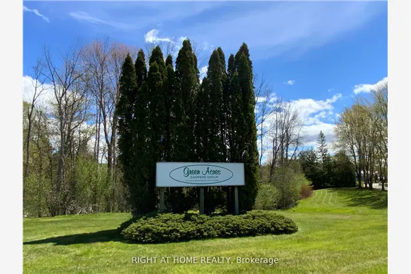 3 Woody Way Boulevard E