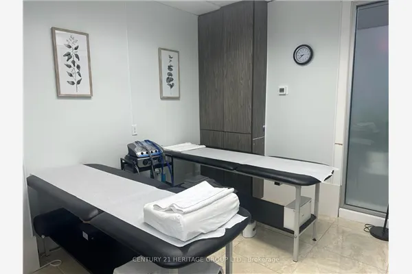 7181 Yonge Street #2