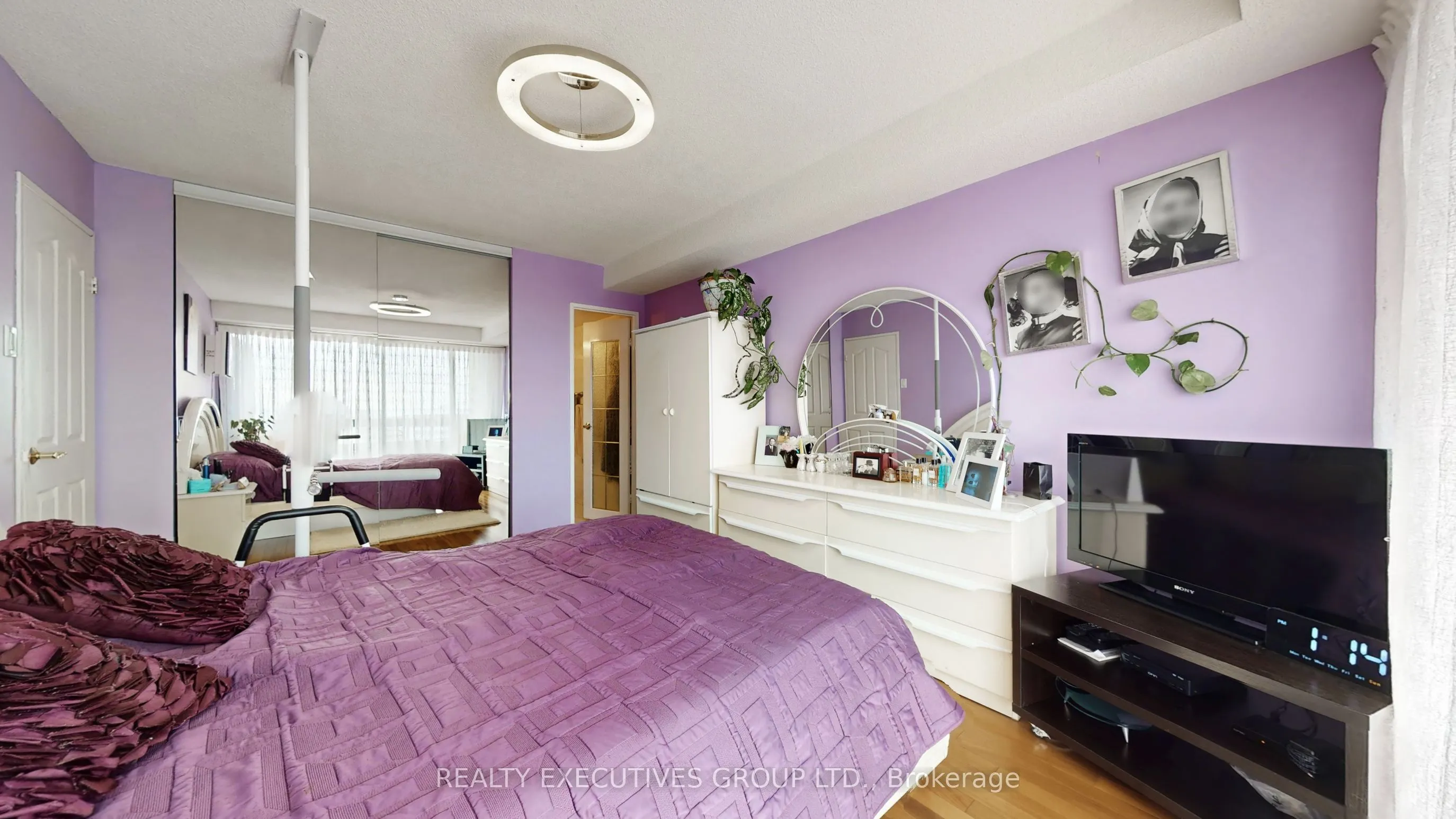 8111 Yonge Street #1403