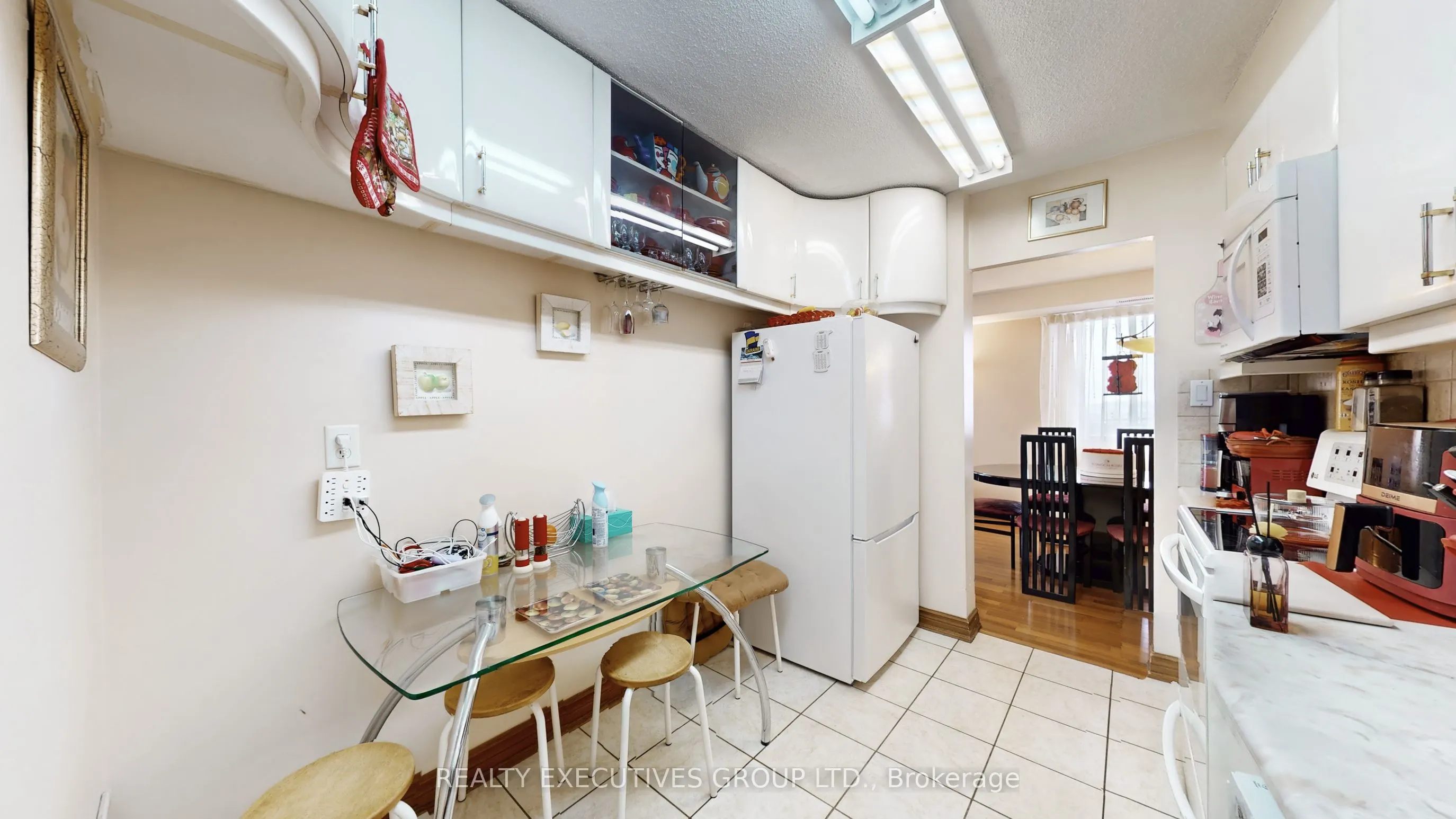 8111 Yonge Street #1403