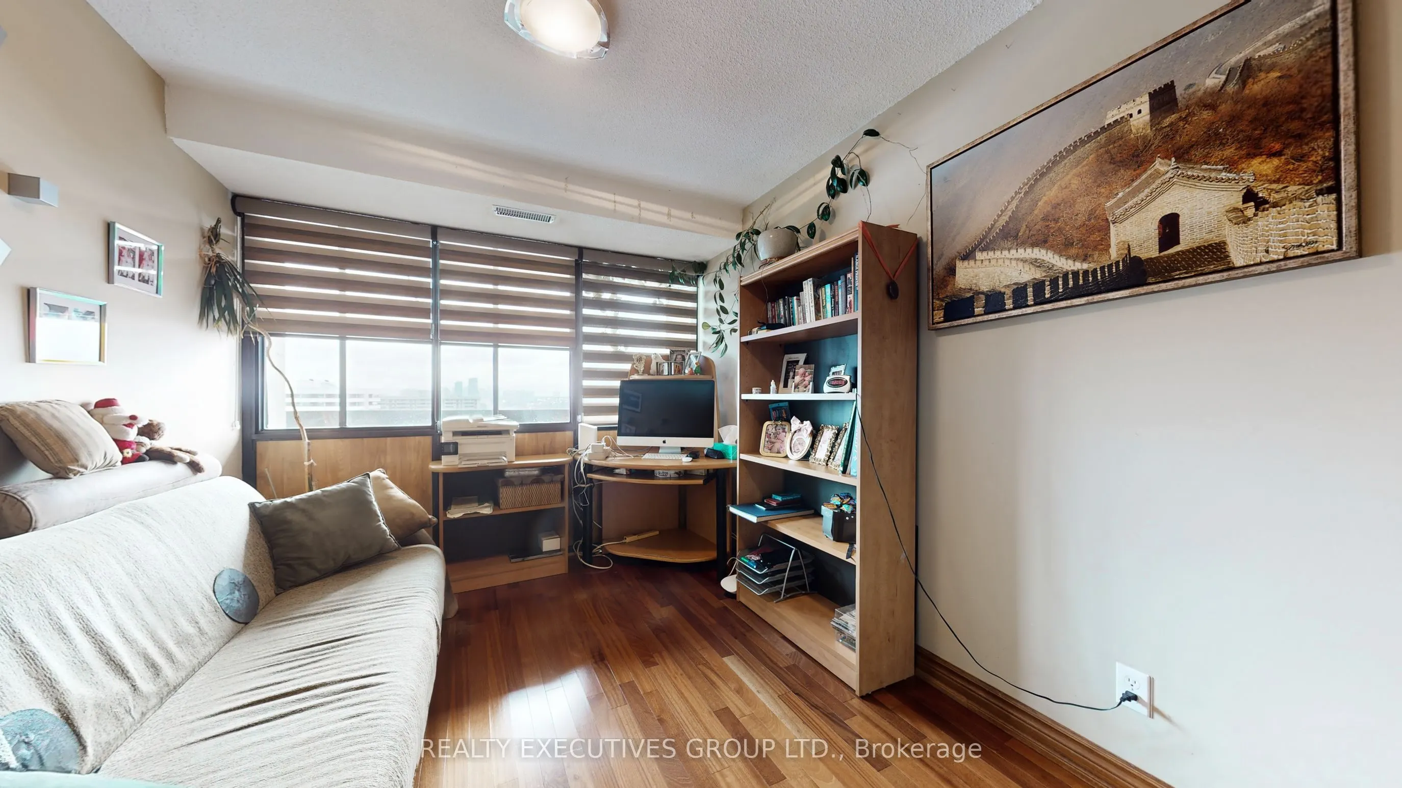 8111 Yonge Street #1403