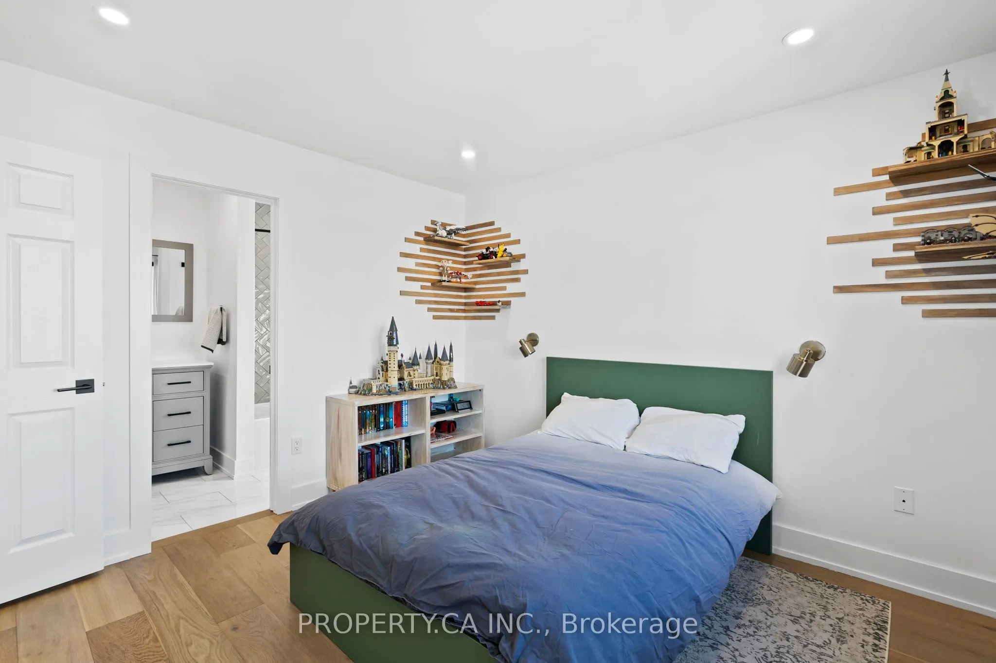 44 Andrew Hill Drive