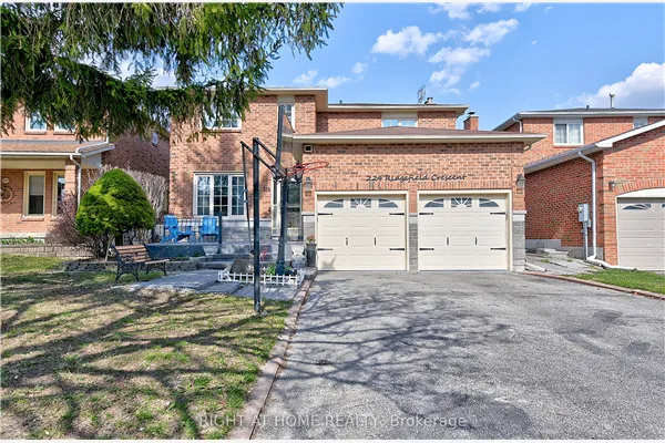 224 Ridgefield Crescent