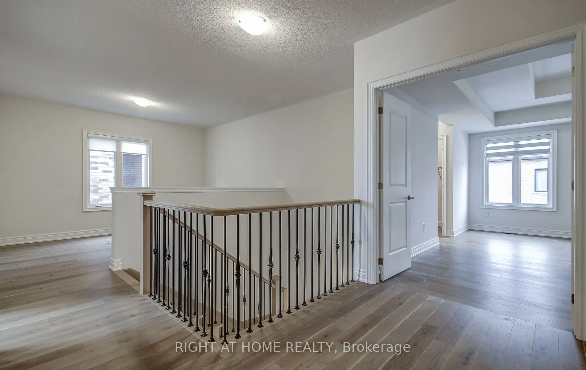 51 Lorrain Hand Crescent