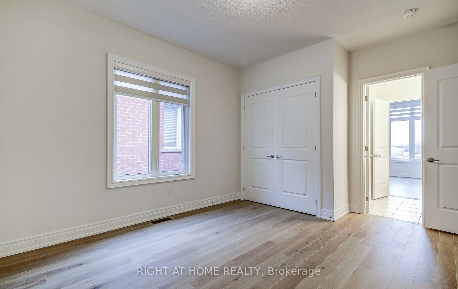51 Lorrain Hand Crescent