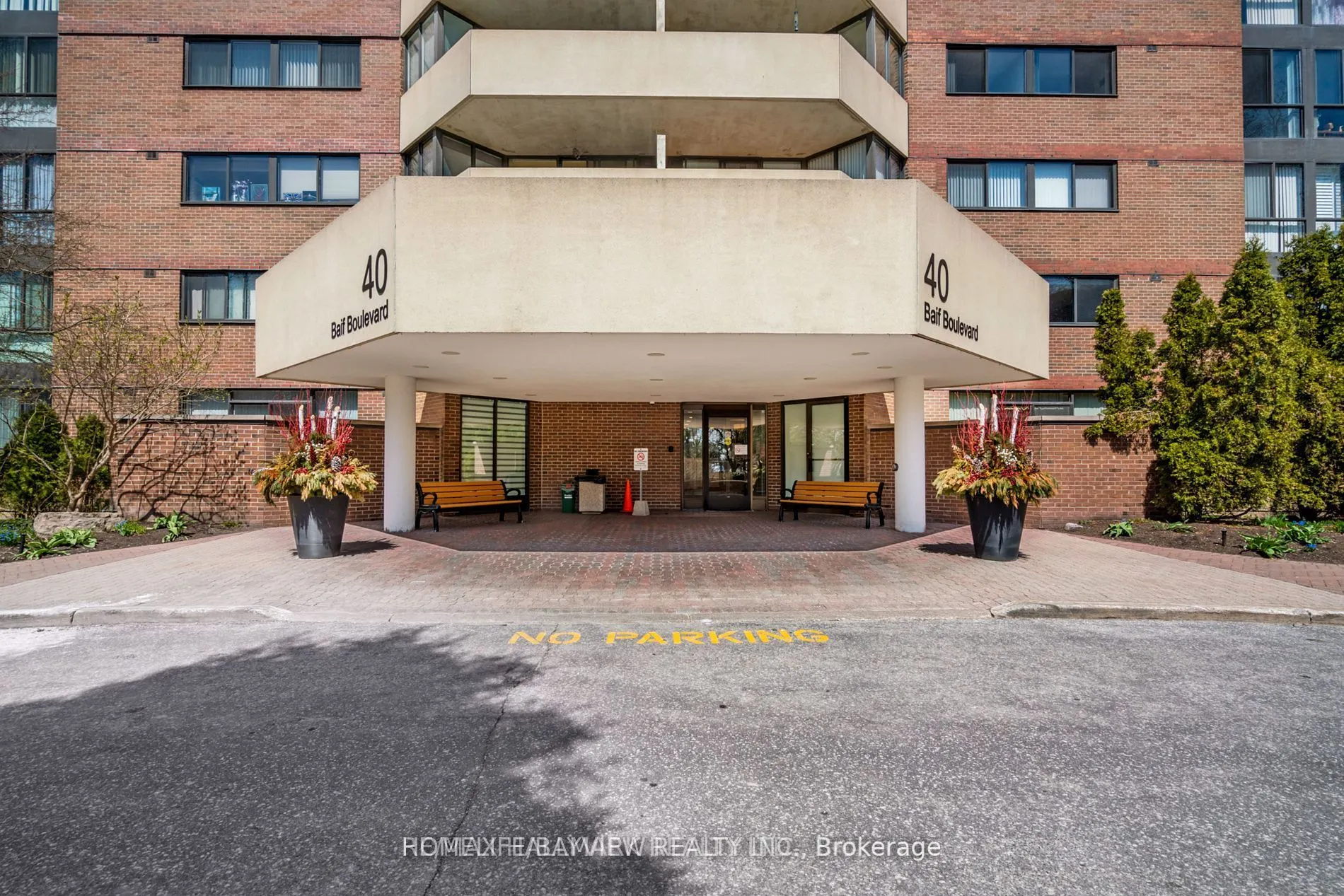 40 Baif Boulevard #406