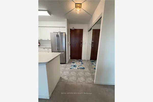 3 Ellesmere Street #425