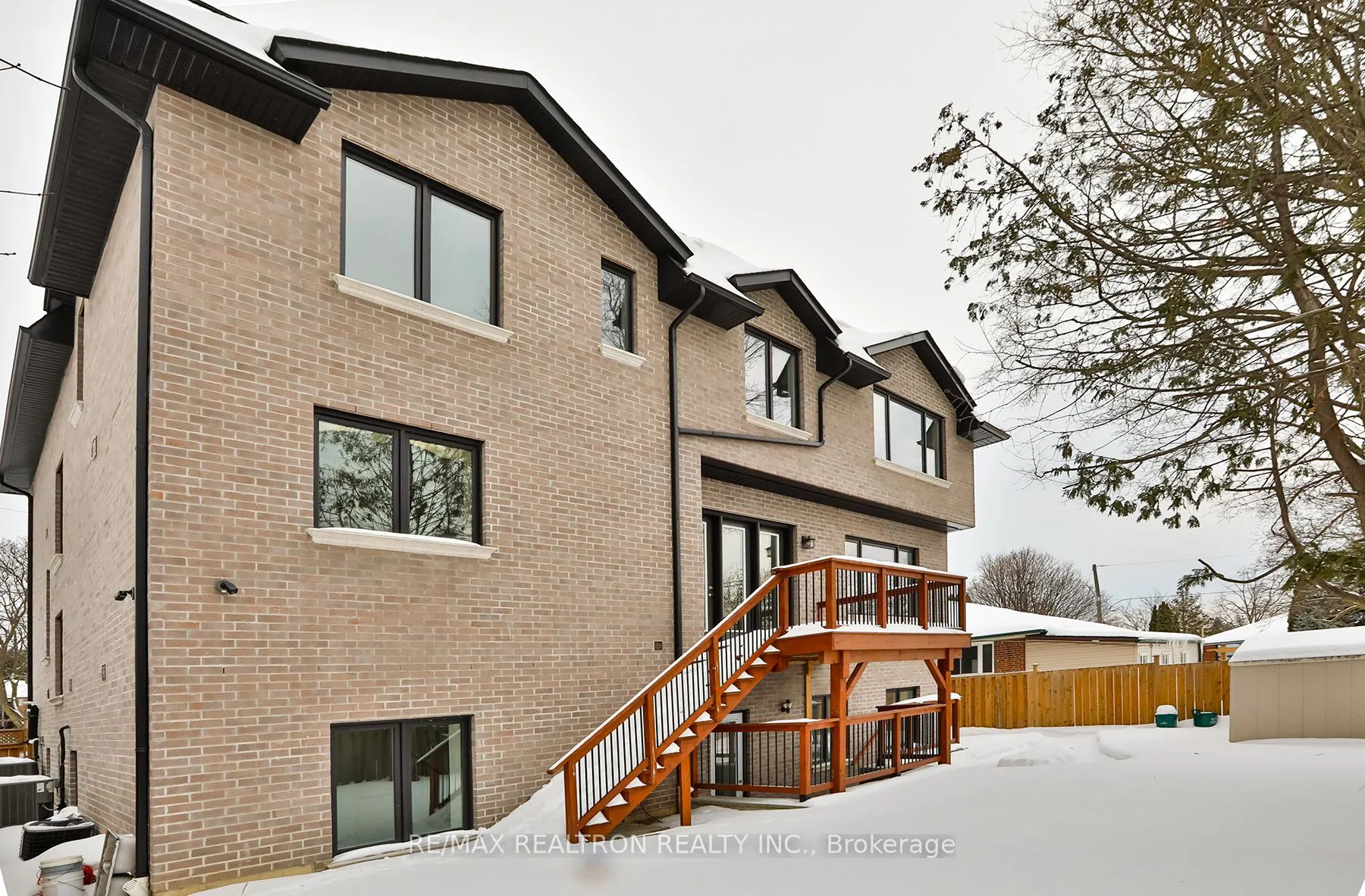 36 Sussex Avenue
