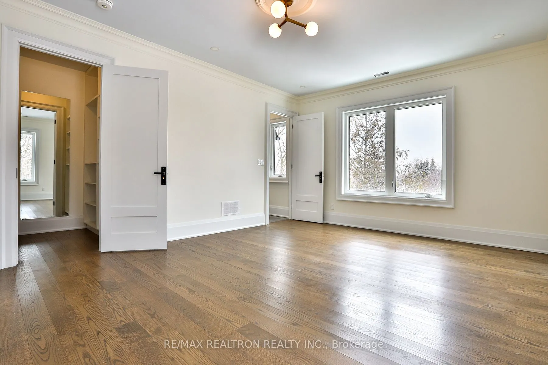 36 Sussex Avenue