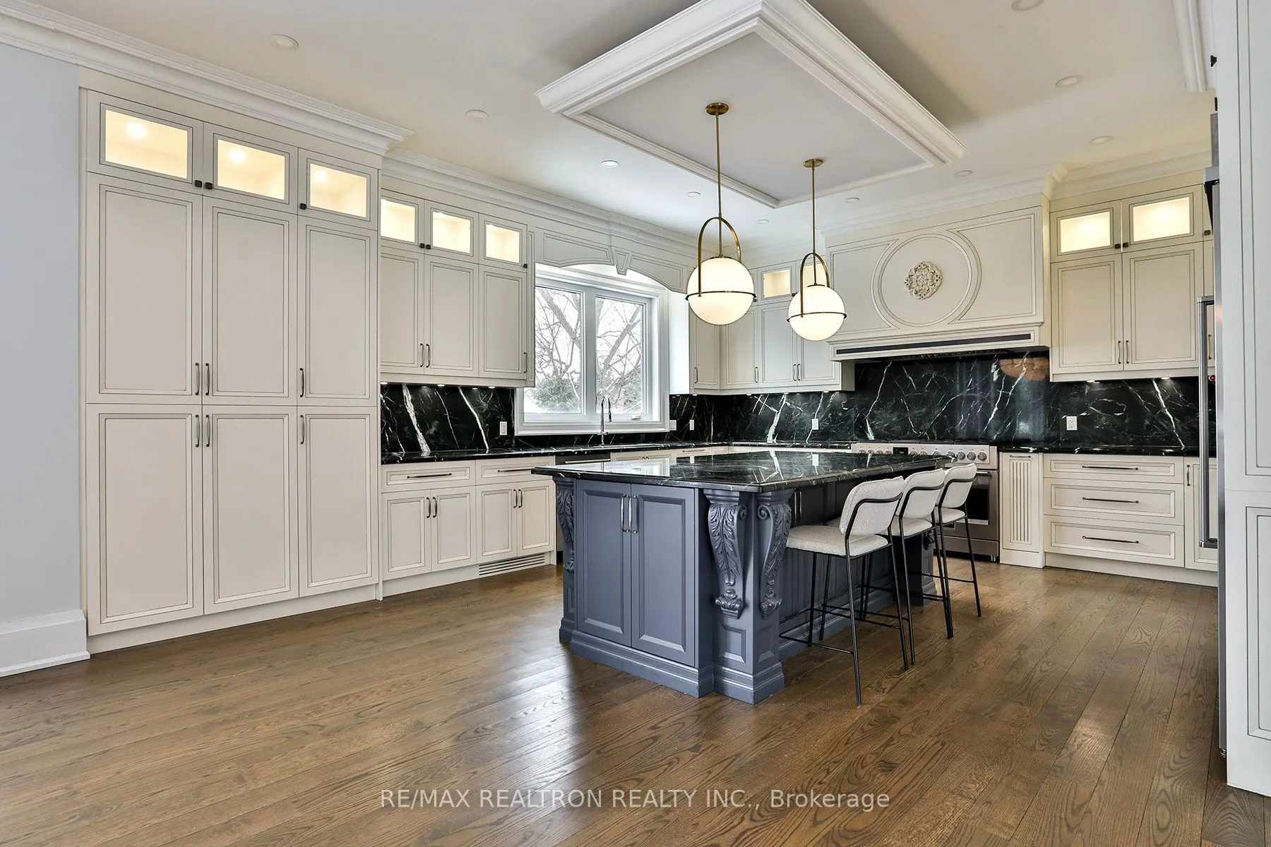 36 Sussex Avenue