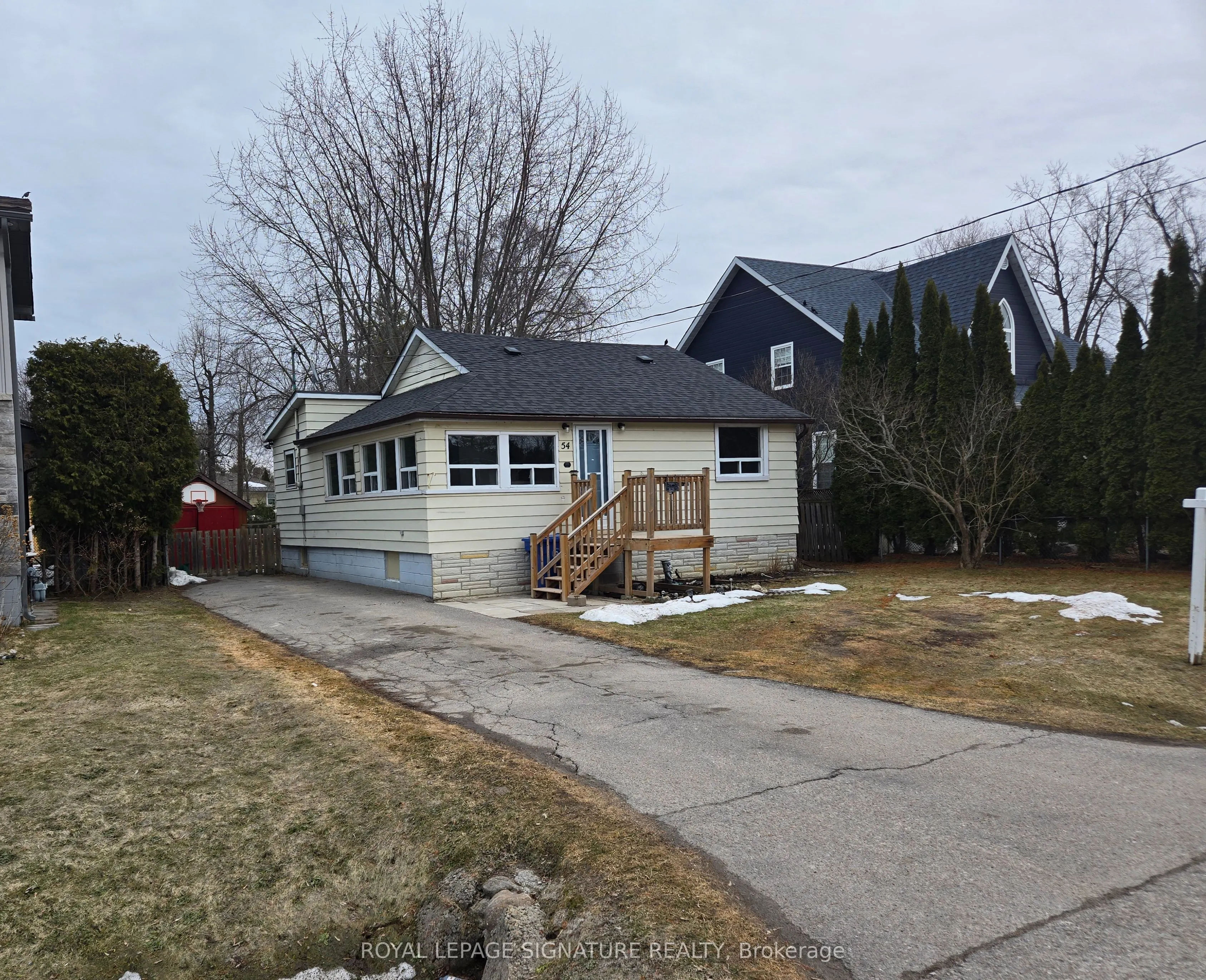 54 Farley Circle
