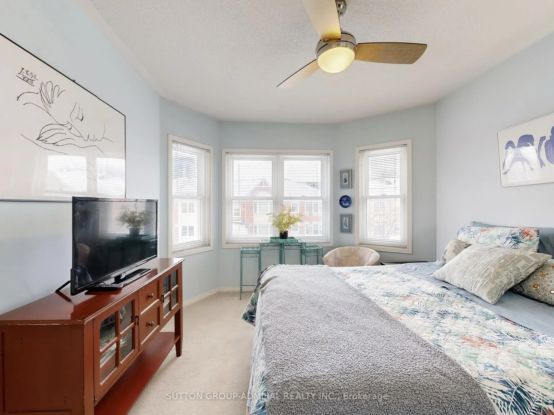105 Leah Crescent #105