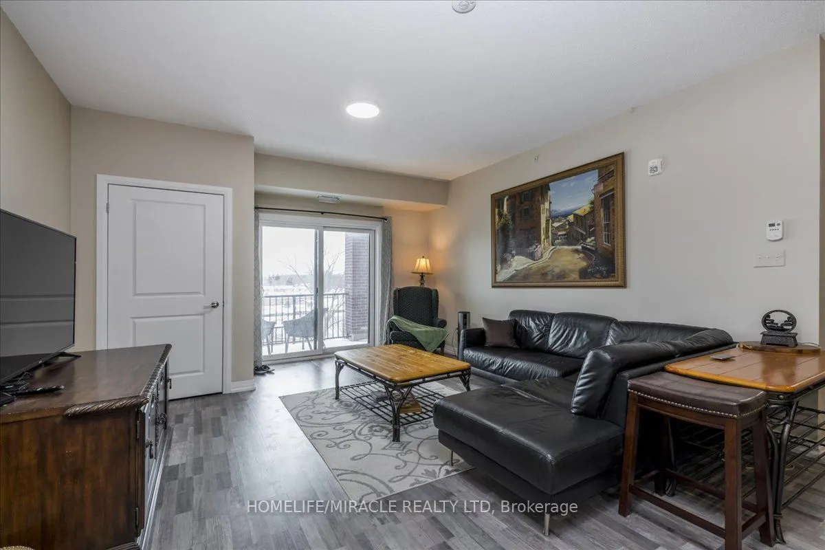 161 Wellington Street E #304