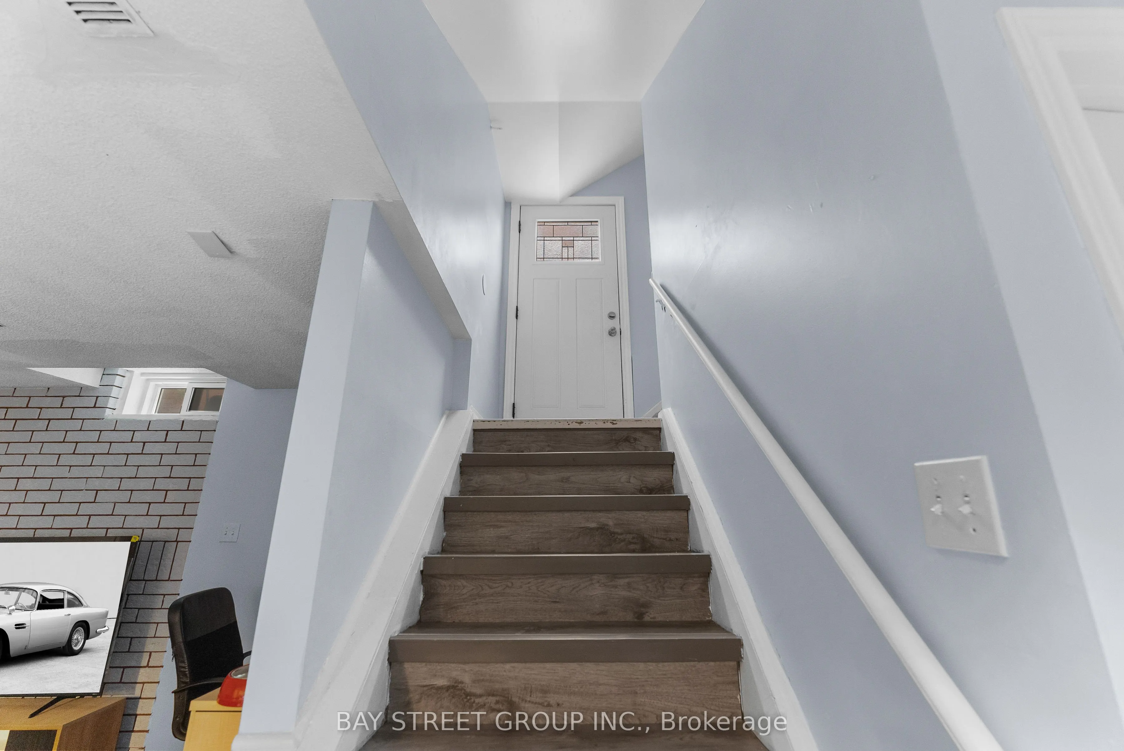 34 Lamp Crescent