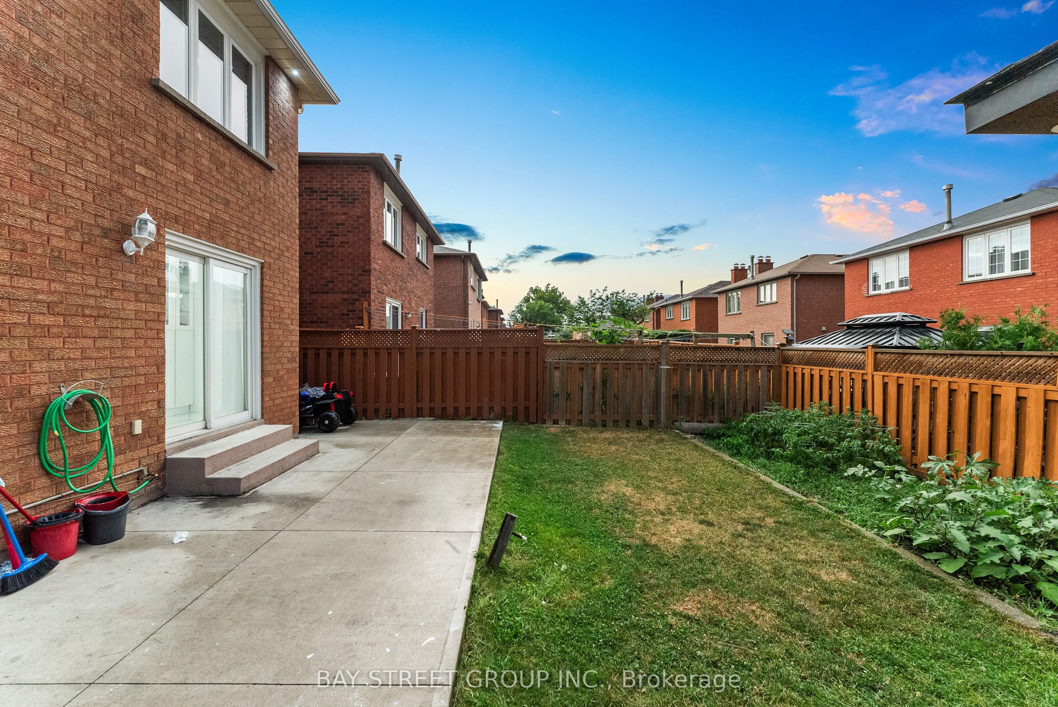 34 Lamp Crescent