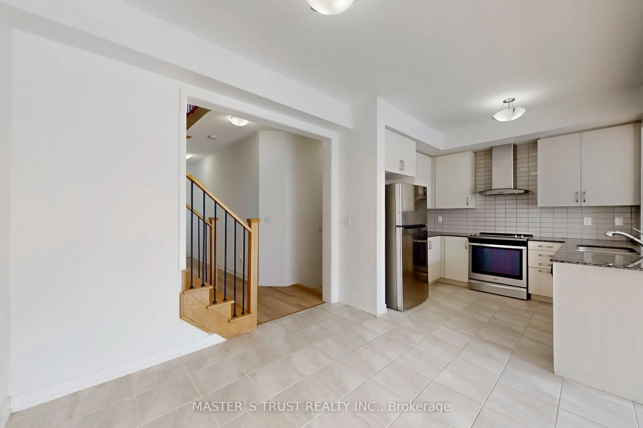 208 Harding Park Street