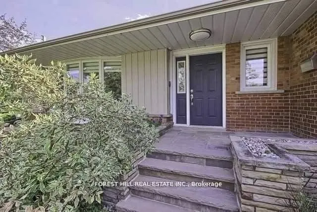 9 Vistaview Boulevard