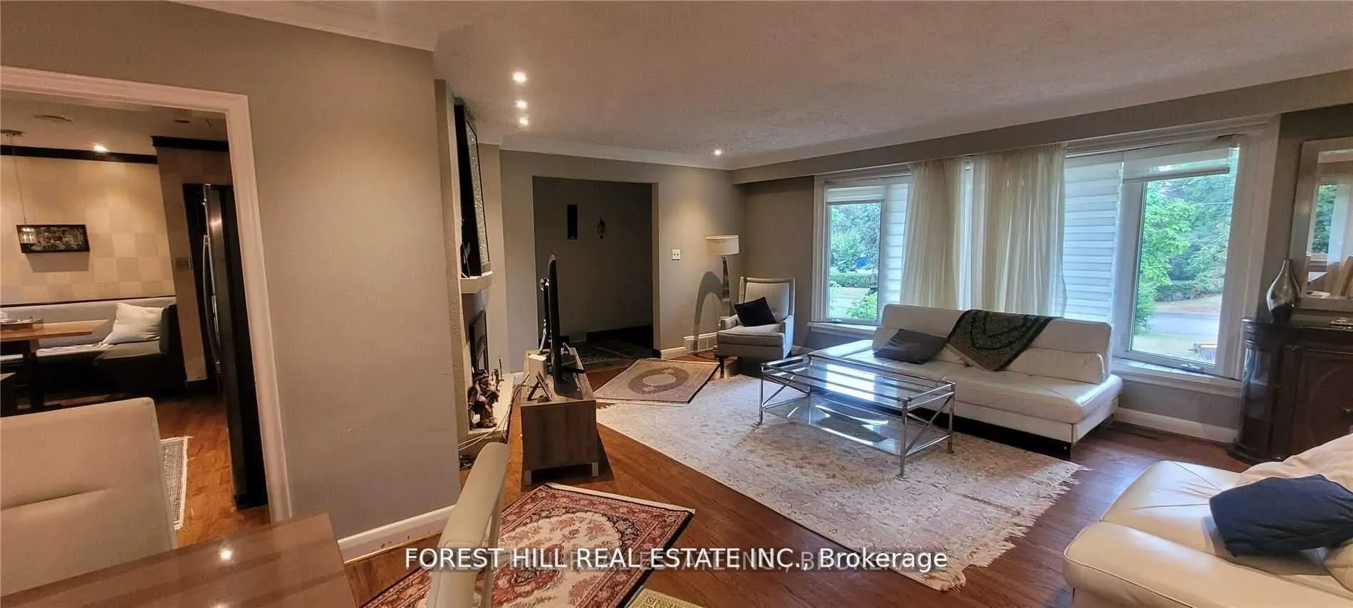 9 Vistaview Boulevard