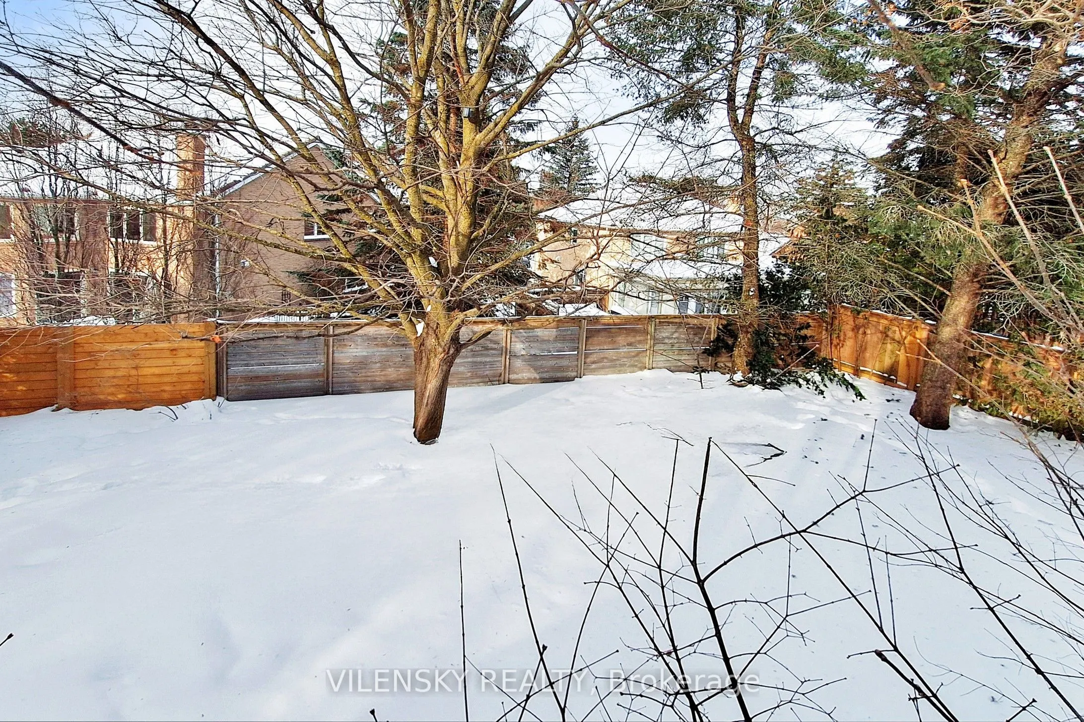 32 Whitfield Court