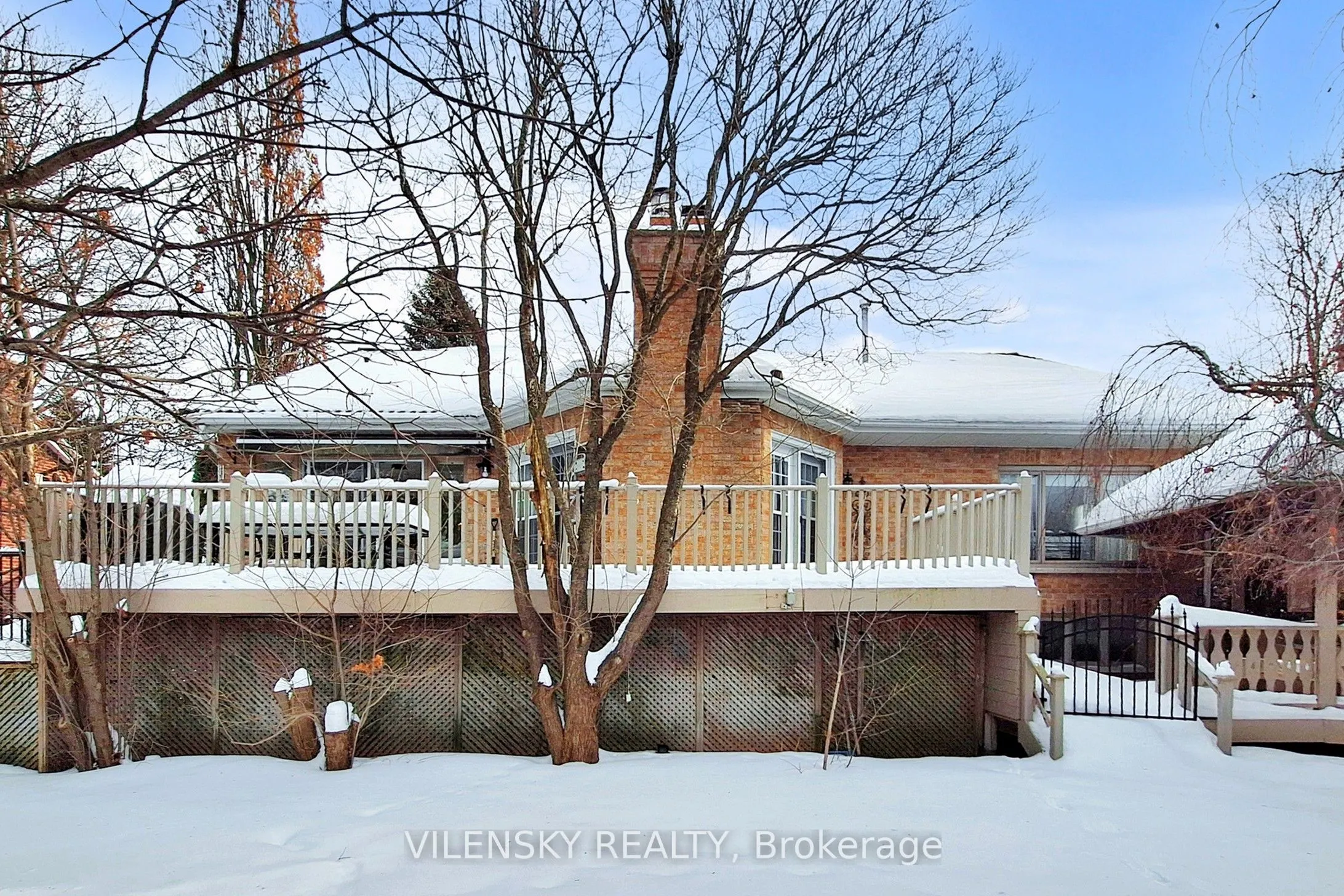 32 Whitfield Court