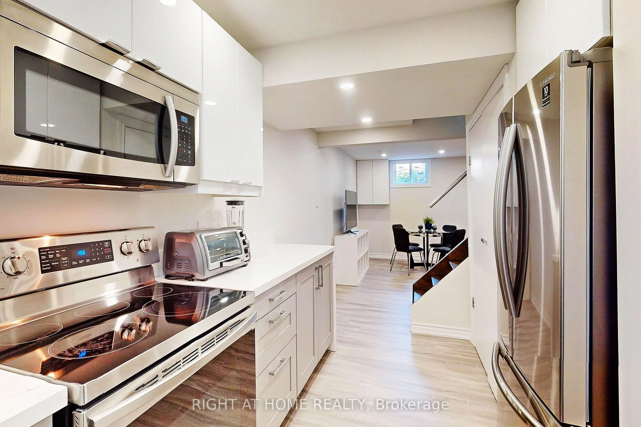 454 Alper Street