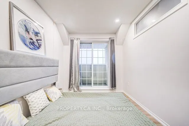 15 Cornell Meadows Avenue #A206