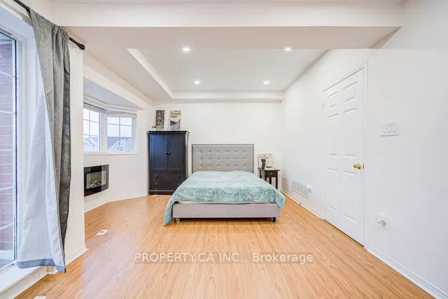 15 Cornell Meadows Avenue #A206