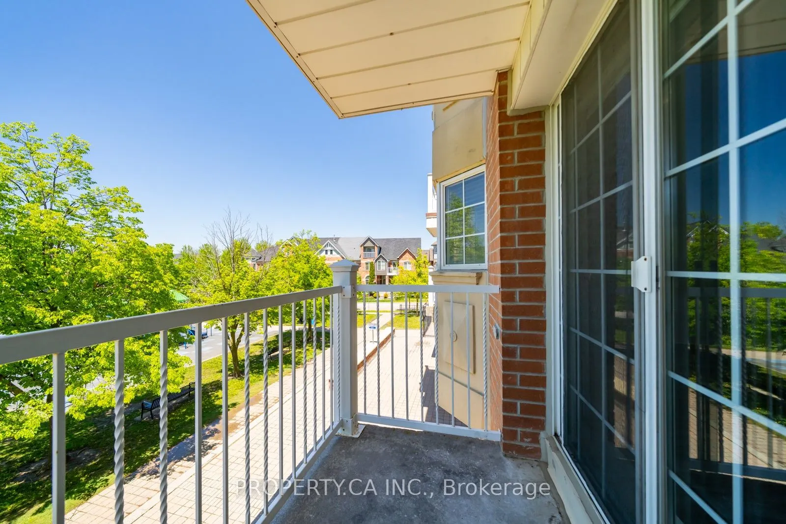 15 Cornell Meadows Avenue #A206