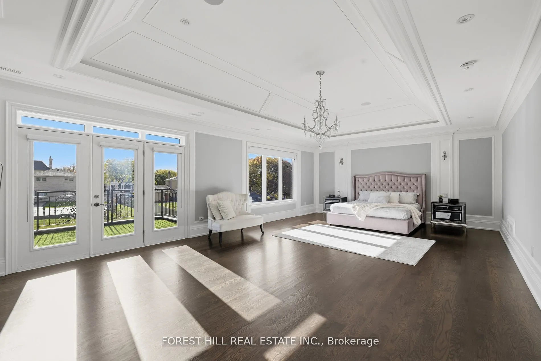 39 Patricia Drive E