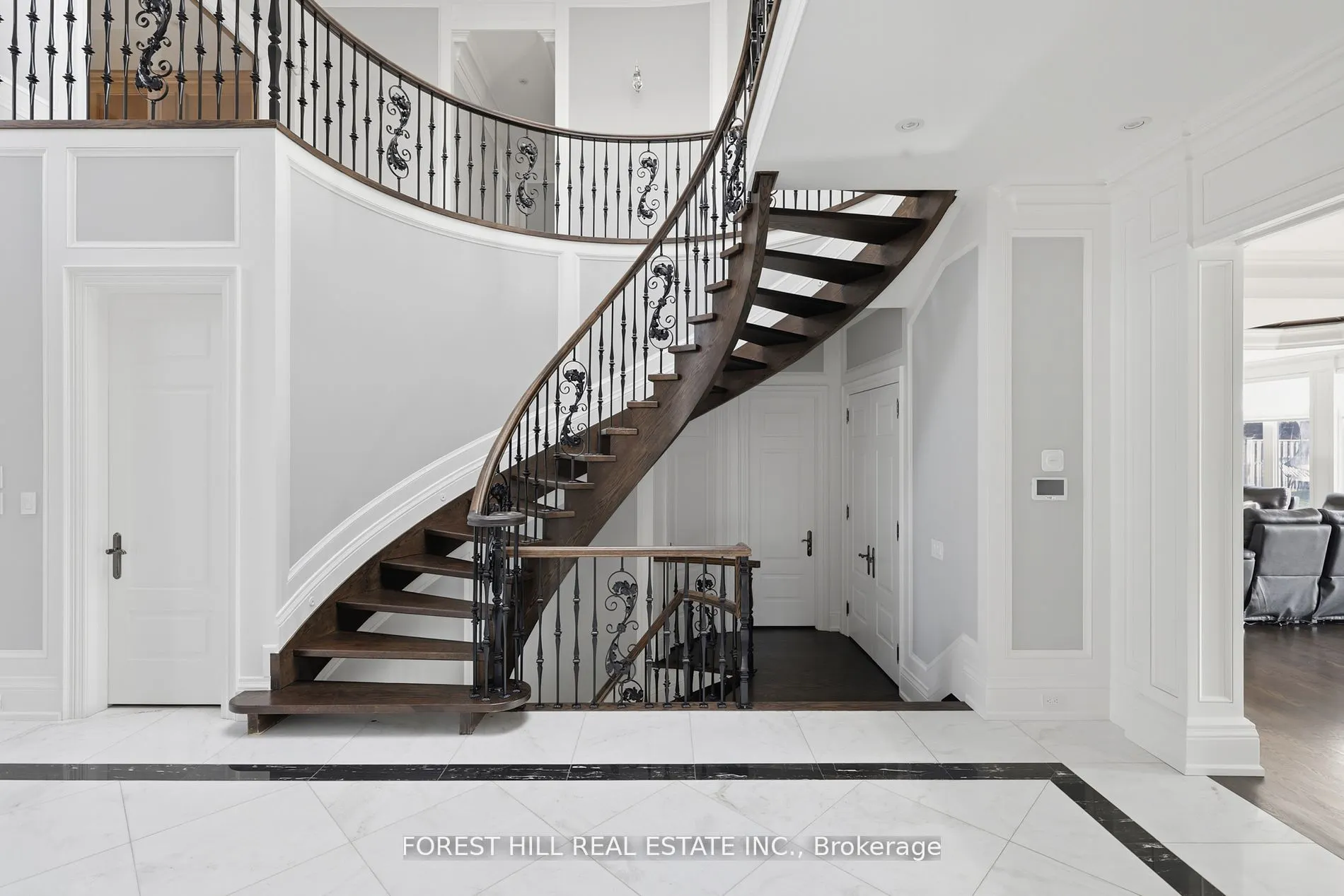 39 Patricia Drive E