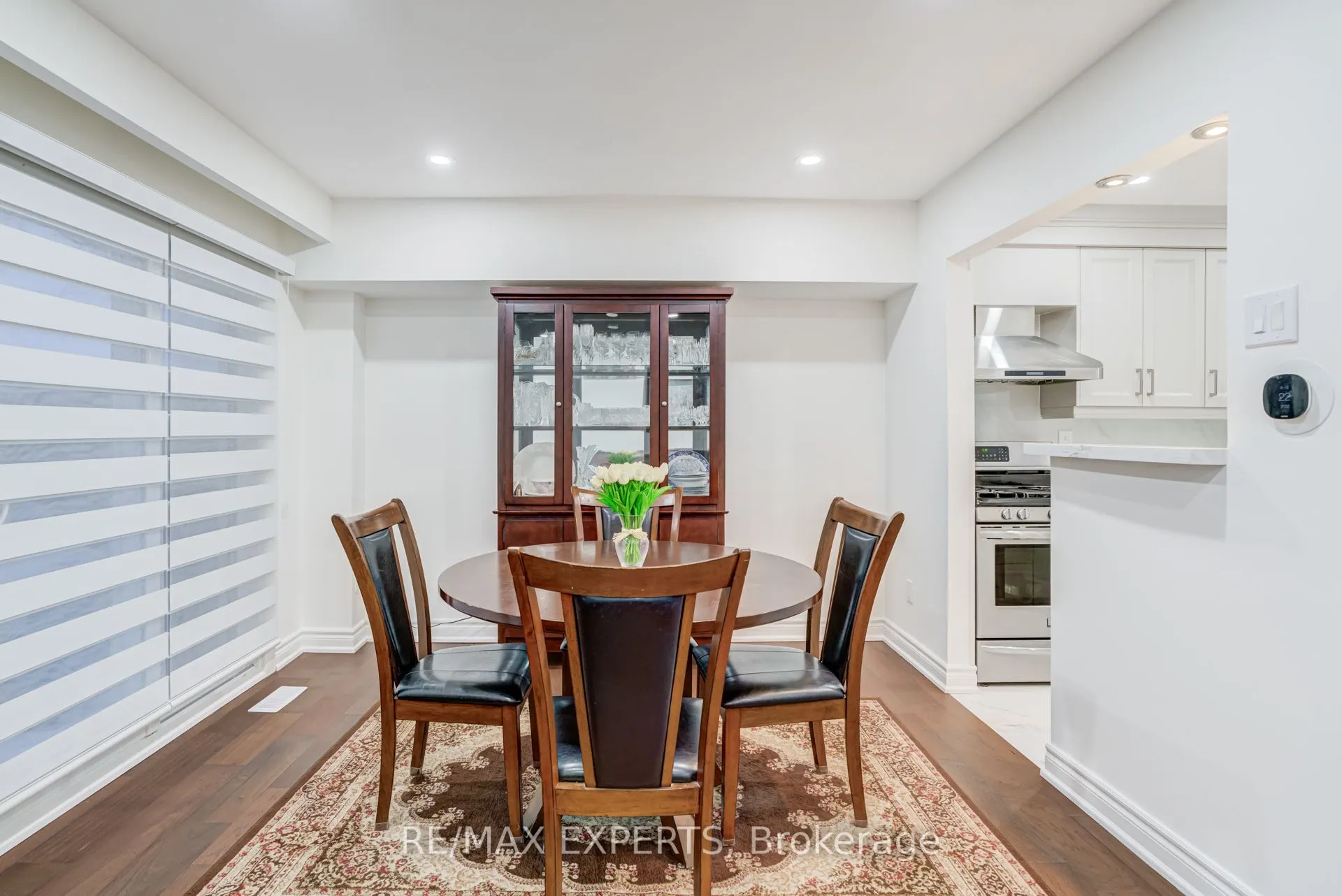 10 Knightsbridge Way #5