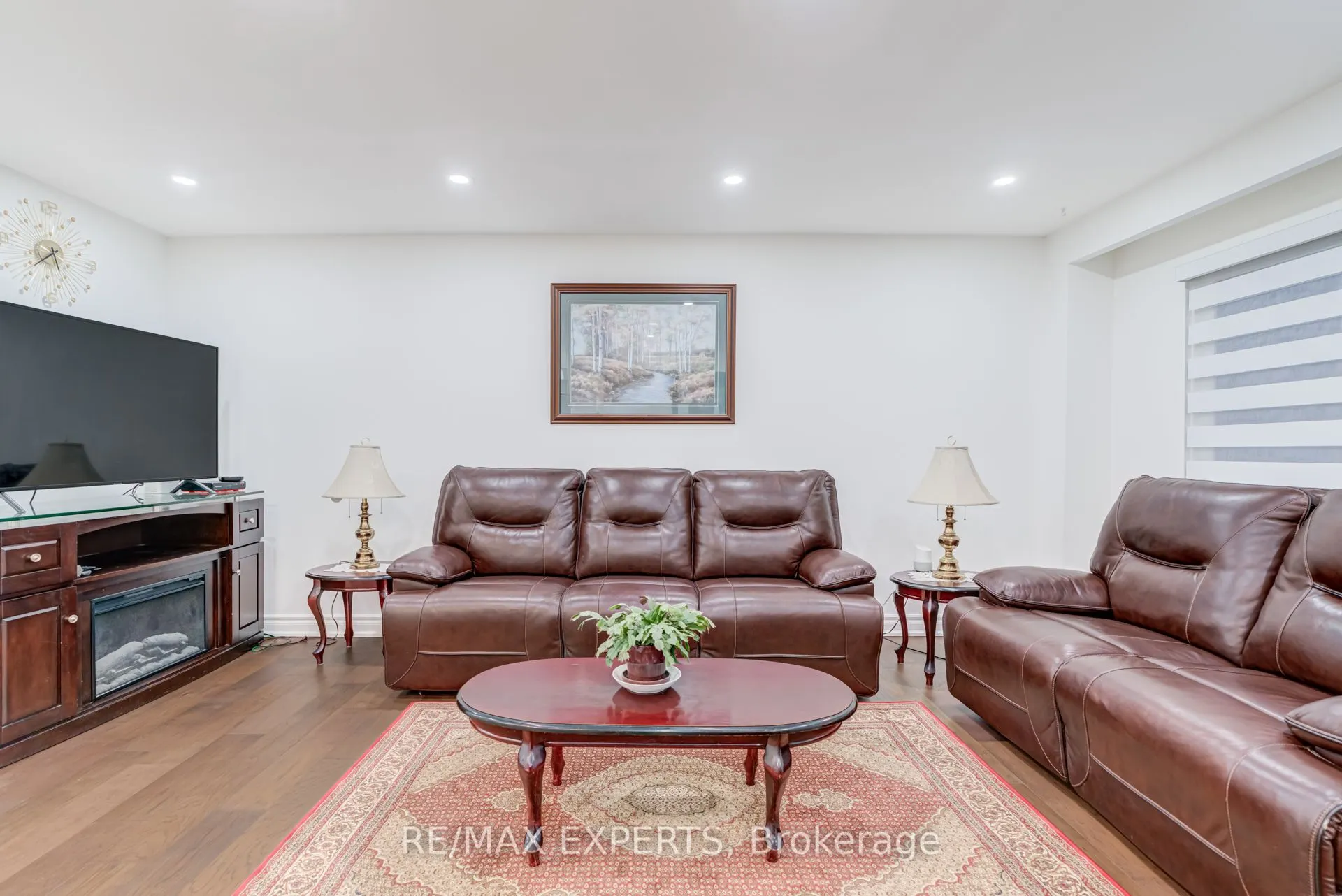 10 Knightsbridge Way #5