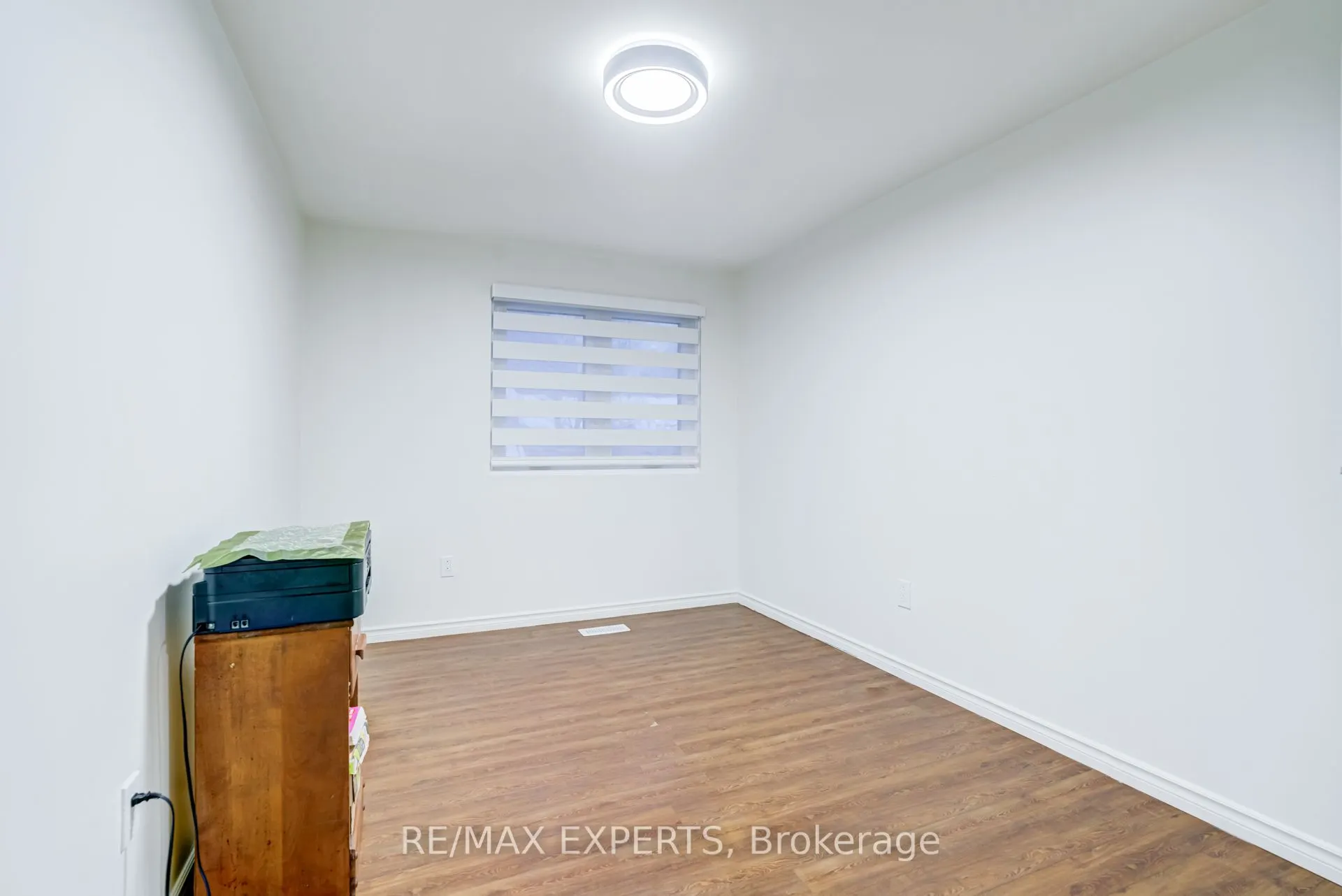10 Knightsbridge Way #5