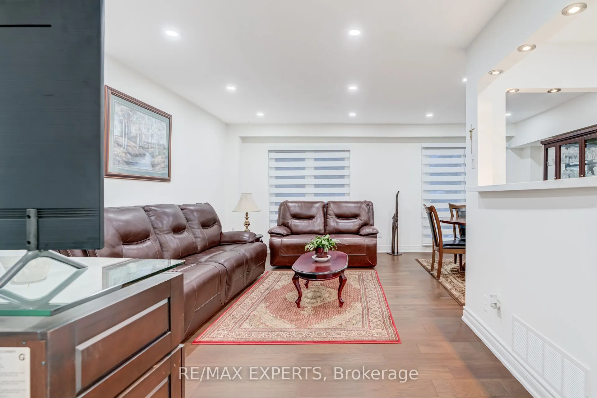 10 Knightsbridge Way #5